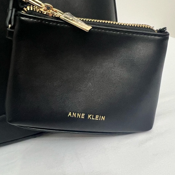 Anne Klein Black Crossbody Bag with Detachable Zip Pouch and Gold Hardware - Picture 8 of 15